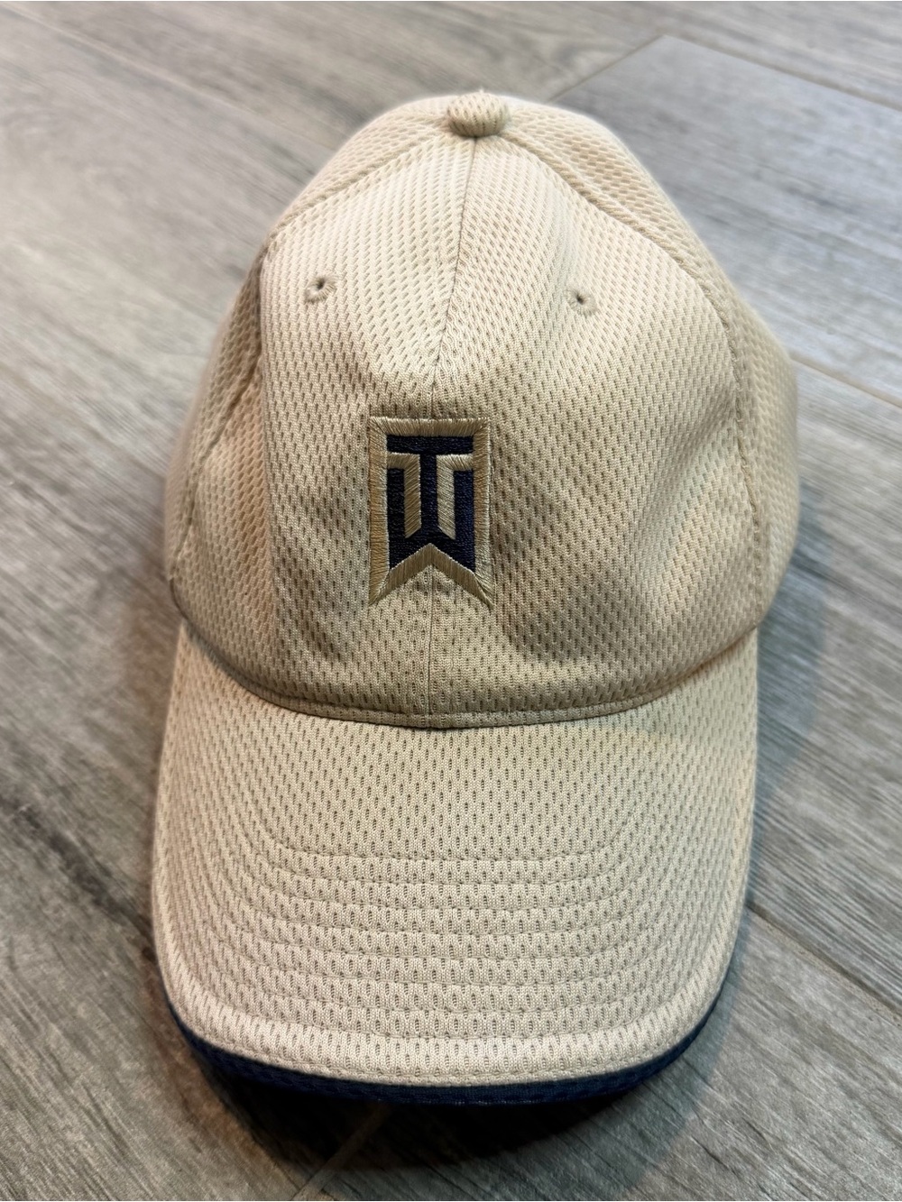 Tiger Woods Hat Cap White Men Adjustable VR Nike One Collection Golf